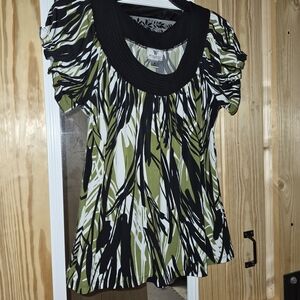 Worthington Black and Green Patterned Blouse